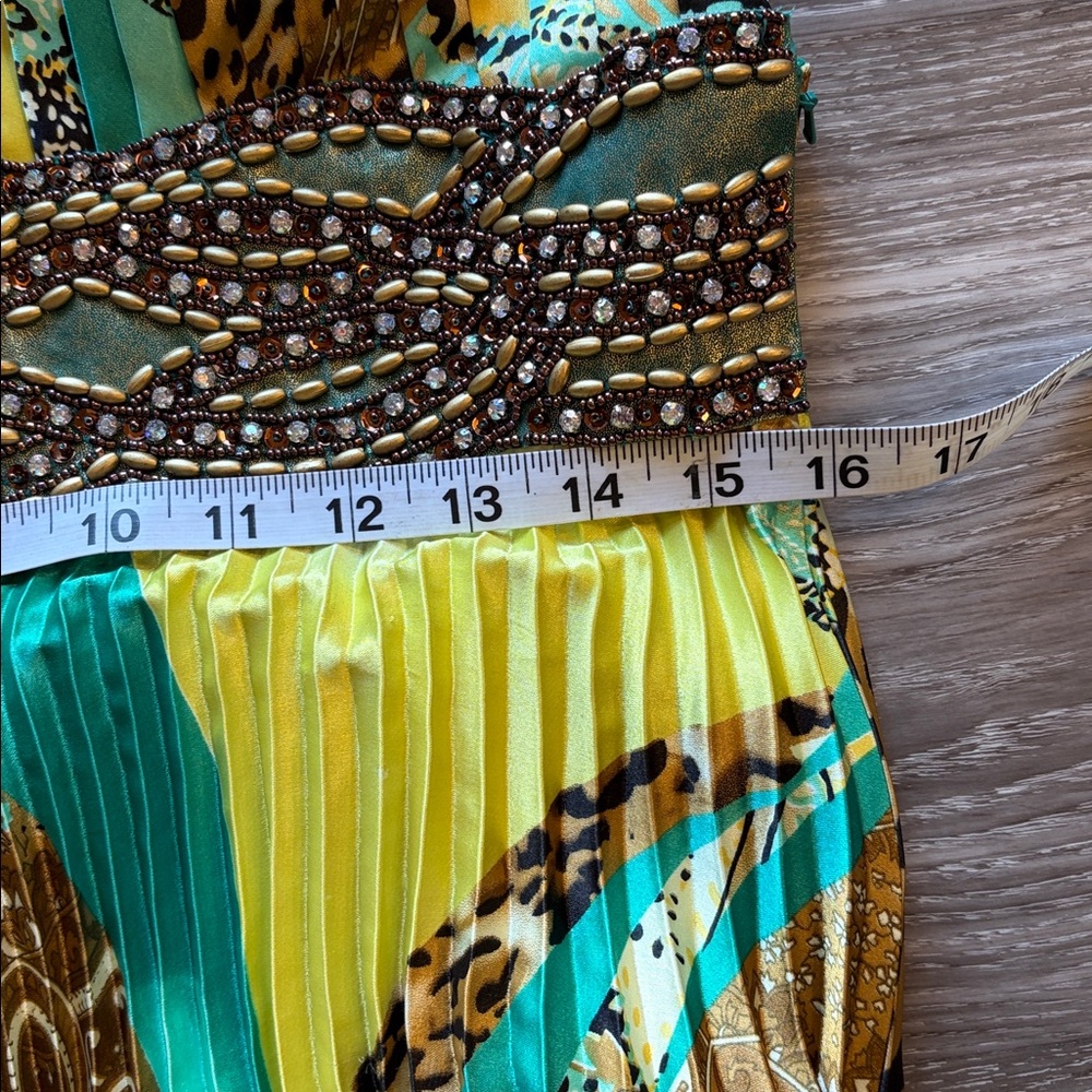 BICICI. Vibrant Multicolor Halter Maxi Dress with “matching shawl/wrap.”
Size. L - Picture 15 of 16